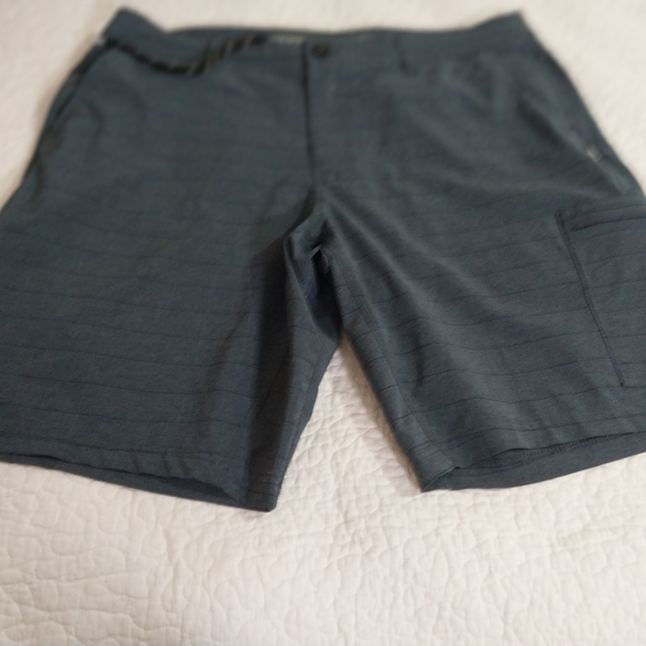 O'Neill Golf Blue Crossover Shorts - Picture 2 of 11